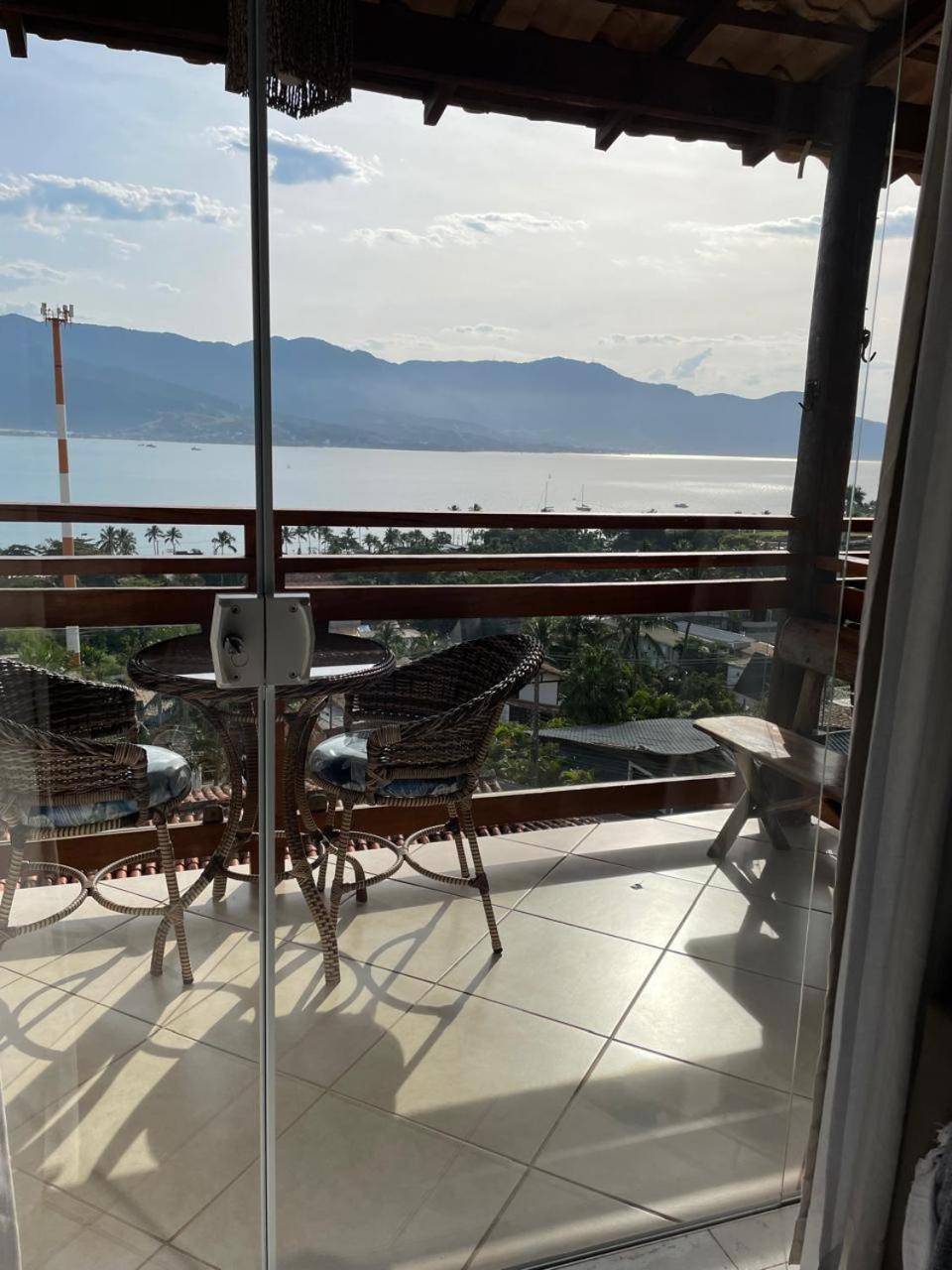 Hotel Vista Bella Ilhabela Bagian luar foto